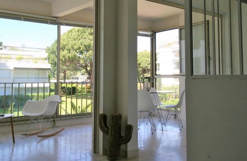 Mandelieu-la-Napoule Beach Apartment | Modern apartment with air conditioning, pool and tennis courts, within walking distance of the beach