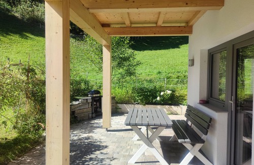 Grundau Apartment | Modern apartement, only 450m to the ski lift