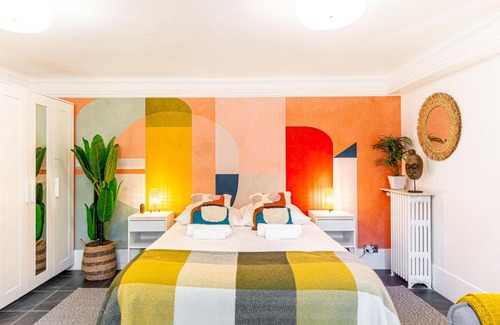 Meudon Apartment | Modern Apartement Grand Paris, TV Salon, Sharing Garden, Villa des Ammonites