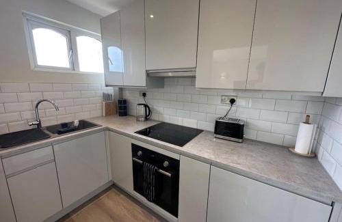 St. Helier Apartment | Modern Apartment Great Location
