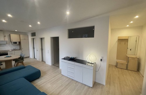 Usseln Apartment | Modern apartment centrally located