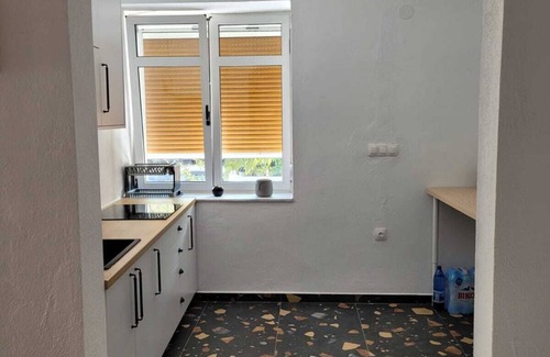 Chrisi Ammoudia Apartment | Modern apartment right on the beach