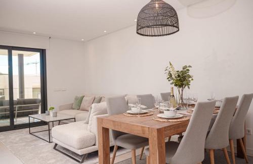 Fuengirola Apartment | Modern apartment 300 m from Carvajal beach
