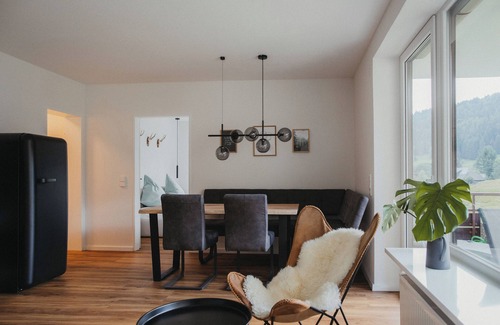 St. Blasien Apartment | Modern apartment with mountain view and 2 balconies near ski lift, bathing lake & thermal baths.