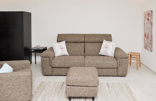Genestrerio Apartment | Modern apartment Dora