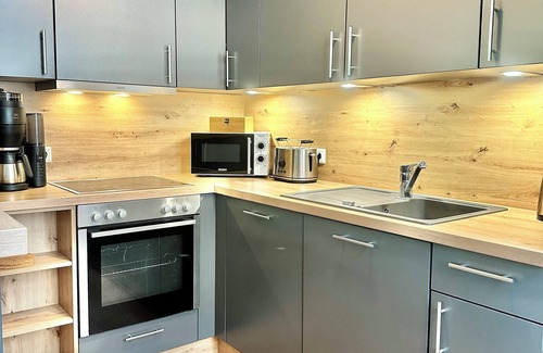 Center Apartment | Modern apartment in Altbauvilla with 3 bedrooms and 2 bathrooms in the city