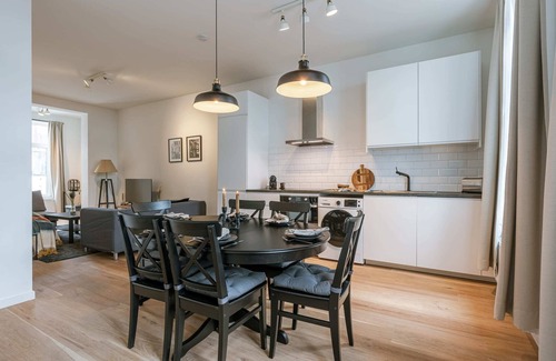 Amandus - Atheneum Apartment | Modern apartment in the city of Antwerp