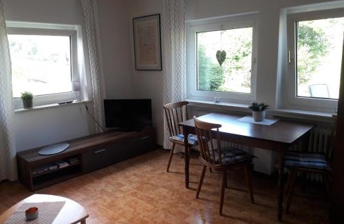 Niederberndorf Apartment | Modern Apartment in Sellinghausen with Terrace, cleaning included