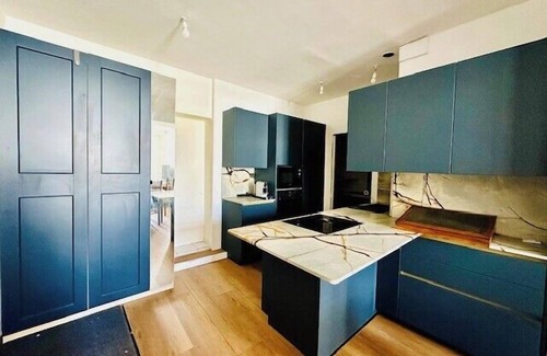 La Rochelle City Centre Apartment | Modern apartment in the heart of La Rochelle