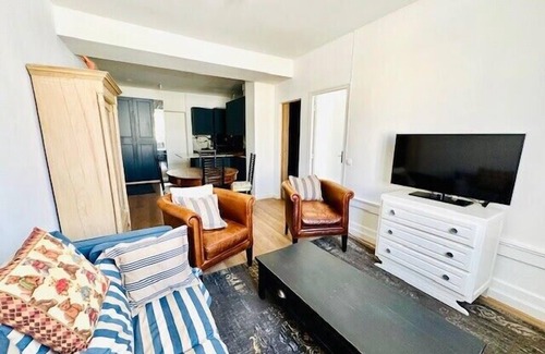 La Rochelle City Centre Apartment | Modern apartment in the heart of La Rochelle