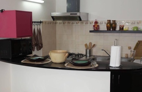 Komo-Mondah Apartment | Modern apartment in residence.