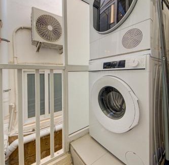 Senglea Apartment | Modern Apartment in Isla