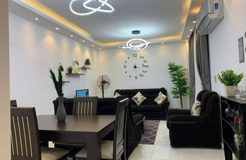 Unorganized in Al Qahirah Apartment | Modern apartment in madinaty