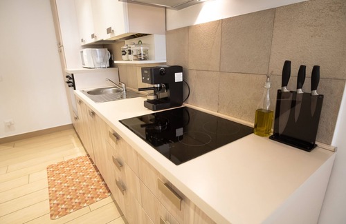 Borgo San Leonardo Apartment | Modern apartment in period building