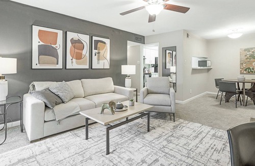 Northwest Raleigh Apartment | Modern Apartment in Prime Location (ID1187X140)