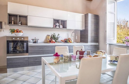 Sorrento City Centre Apartment | Modern apartment in Sorrento centre