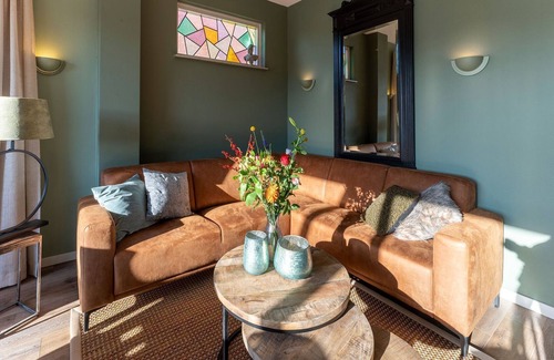 Strucht House | Modern Apartment in Schin op Geul with 4 bathrooms en suite