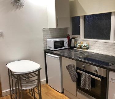 South Twickenham Apartment | Modern Apartment in Twickenham Highstreet