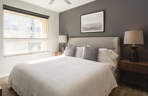 Newport Apartment | Modern Apartment in Prime Location (ID8359X76)