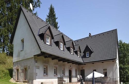 Stupná Apartment | Modern Apartment in Vidochov with Swimming Pool