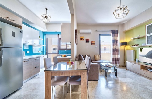 Rethymno Apartment | Modern Apartment, just 70 meters from the sea!