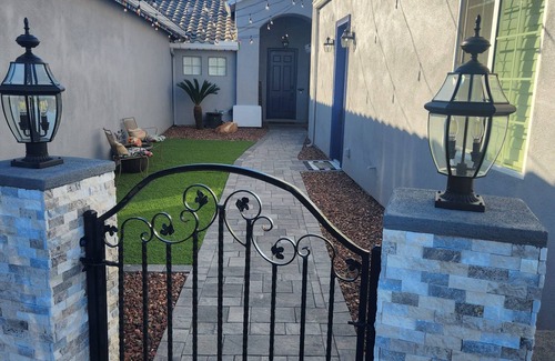 Mesa Apartment | Modern Apartment Located in the Beautiful Groves Area