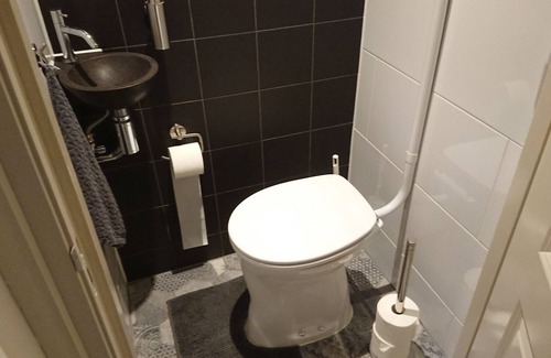 Amstelveen Apartment | Modern apartment next to Schiphol and Amsterdam