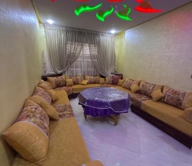 Dcheira El Jihadia Apartment | Modern Apartment near Agadir - Fast WiFi & Parking
