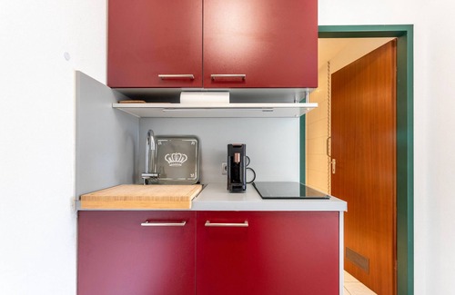 Seeon-Seebruck Apartment | Modern Apartment "Seebruck" with Balcony & Wi-Fi