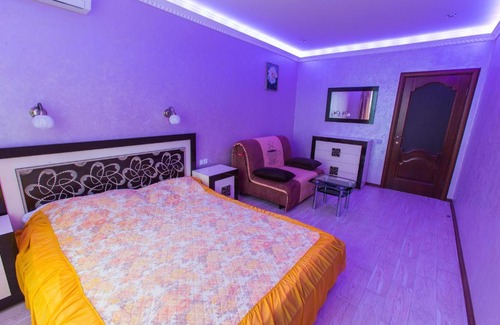 Kosuv Stary Apartment | Modern apartment on Akademika Sakharova 27a