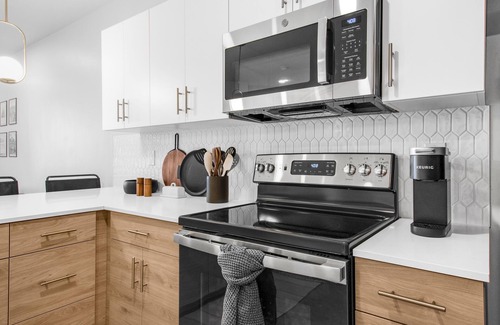 Lower Avenues Apartment | Modern Apartment minutes from the heart of the city- Perfect for professionals
