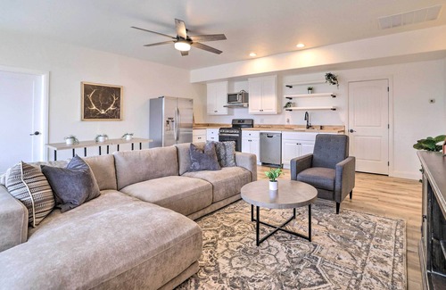 St. George Apartment | Modern Apartment w/Beautiful Mountain Views!