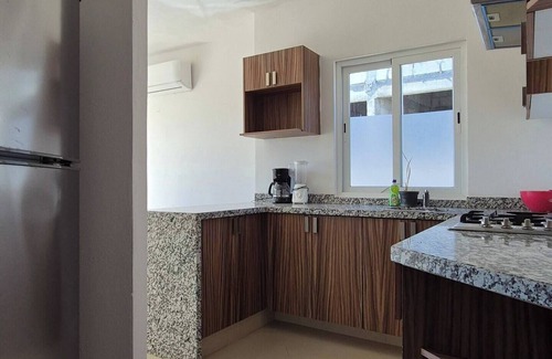 Ixtapa Apartment | Modern Apartment with Balcony, Terrace and Jacuzzi