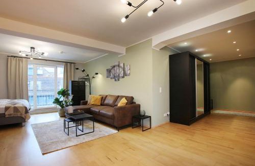 Stadtkern Apartment | Modern Apartment with City-View and car park
