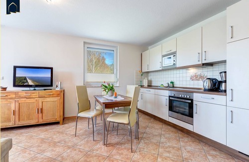Ueckeritz Apartment | Modern apartment with balcony - only 800 m to the beach