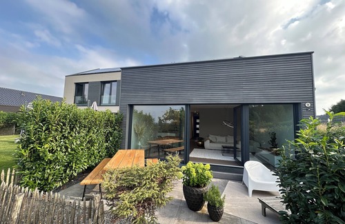 Dafern Apartment | Modern apartment with a view