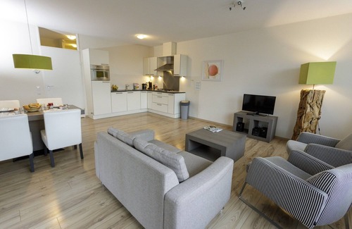 Heimbach Apartment | Modern apartment with dishwasher, in nature