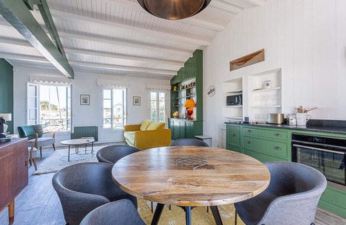 Ars-en-Re Apartment | Modern apartment with large terrace in Ars-en-Ré