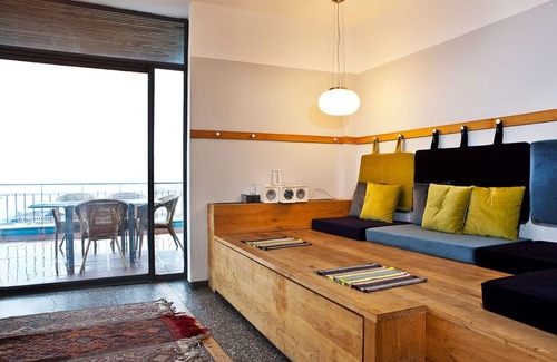 Galata Apartment | Modern apartment with stunning views