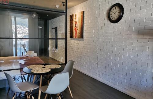 Cape Town City Centre Apartment | Modern Apartments