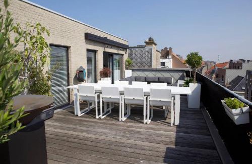 Ostend City Centre Apartment | Modern appartement centrum Oostende met enorm dakterras (parking beschikbaar)
