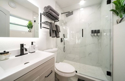 Victoria Park Apartment | Modern Apt Near Las Olas Beach