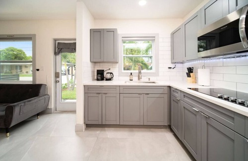 Victoria Park Apartment | Modern Apt Near Las Olas Beach
