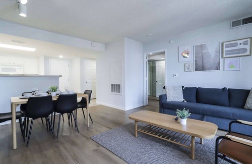 Ballston Apartment | Modern Apt with Gym, Balcony & Metro Access