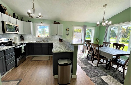 Ironwood House | Modern Attached garage Dog friendly ATV & Sled friendly