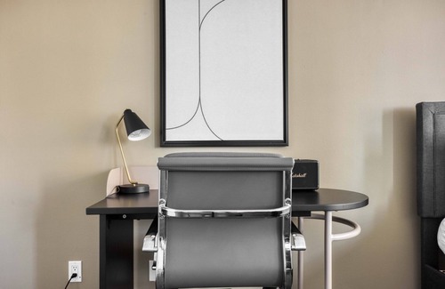 Prudential - St. Botolph Apartment | Modern Back Bay 1BR w/W/D & Gym, nr Copley T, by Blueground