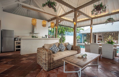 Sunset Road Villa | Modern Balinese 4-Bdr in the Heart of Seminyak