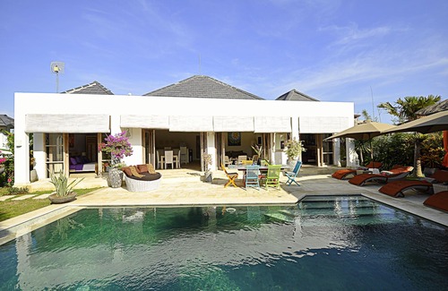 Bukit Villa | Modern Balinese 3 Bedroom villa, Ungasan