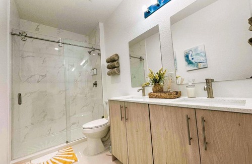 Florida City House | Modern Beach 100 percent Concrete Decor FL Gateway Keys