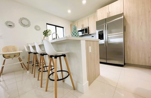 Florida City House | Modern Beach 100 percent Concrete Decor FL Gateway Keys